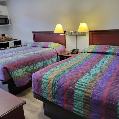 Knights Inn Кобург Экстерьер фото